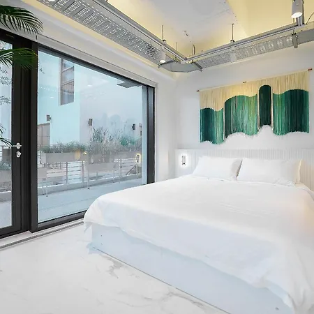 F9 Tailored Service Home Near Hongik Univ Station