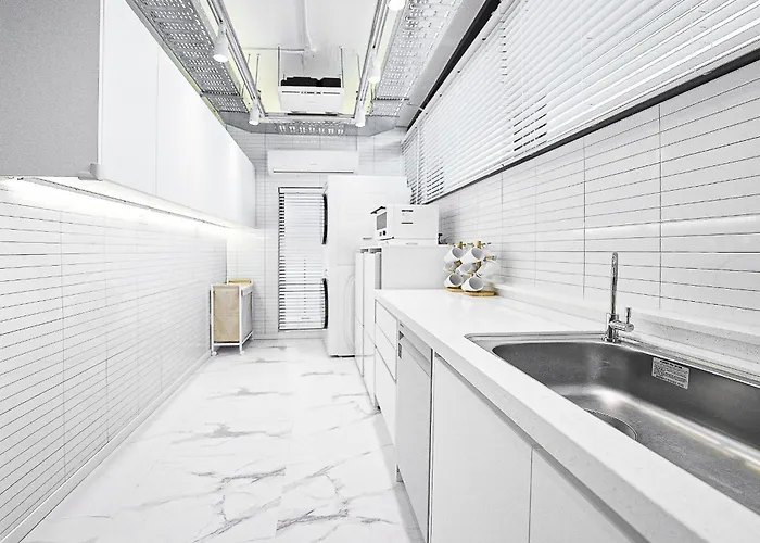 F9 Tailored Service Near Hongik Univ Station *